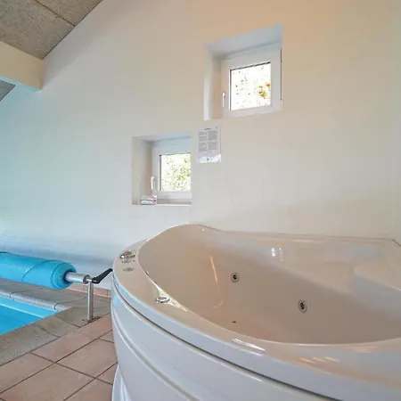 Nyaraló Awesome In With Sauna