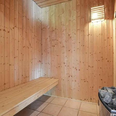 Awesome In With Sauna Nyaraló *